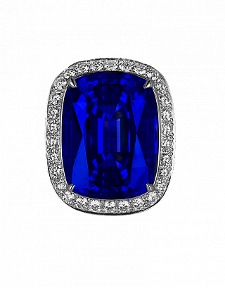 Diamond Ring with Oval Blue Sapphire 01