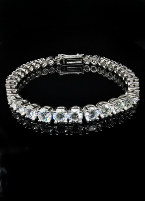 CVD Браслеты выращенные бриллианты CVD Теннисный браслет по 0.4 карата 36 камней общий вес 14.4 карата. 14.4 karata