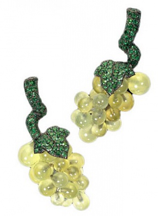 De Grisogono Jewelry Fruit Collection grapes earrings grapes earrings