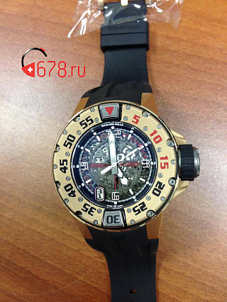 RM 028 Diver's Watch 01