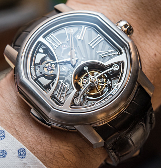 CARILLON TOURBILLON 01