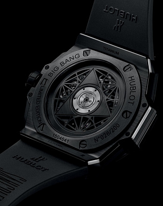 Sang Bleu II All Black 01