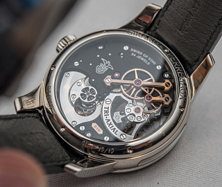 Tri-Axial Tourbillon 02