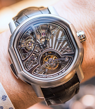 CARILLON TOURBILLON 02