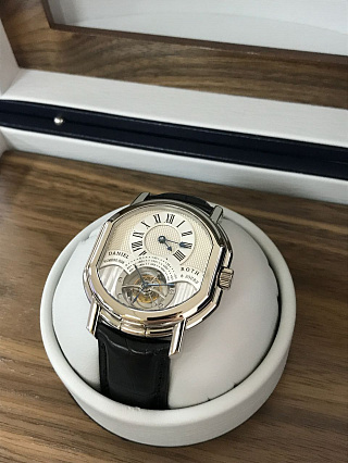 Tourbillon 8-Days Power Reserve Double Face 06