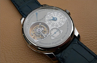 Tourbillon Souverain 01
