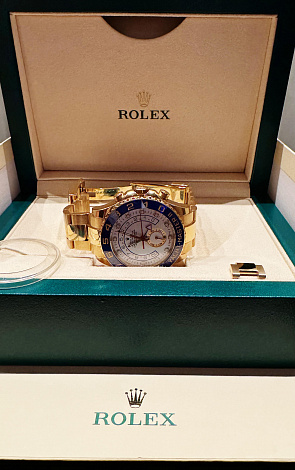 Yacht-Master II 44mm Yellow Gold 01