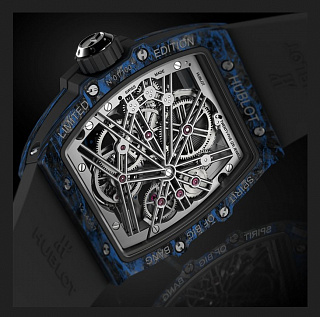 Tourbillon Carbon Blue 42 mm 02