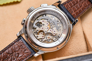 Perpetual Chrono 02