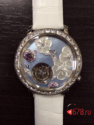 Tourbillon Adalia 01