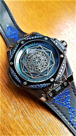 Sang Bleu All Black Blue 39 mm 01