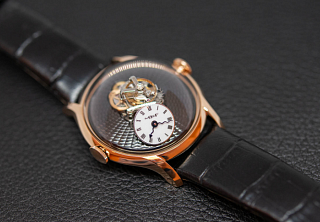 FlyingT Rose Gold 01