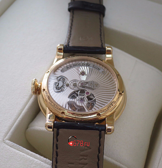 TE8 Tourbillon Red Gold 02