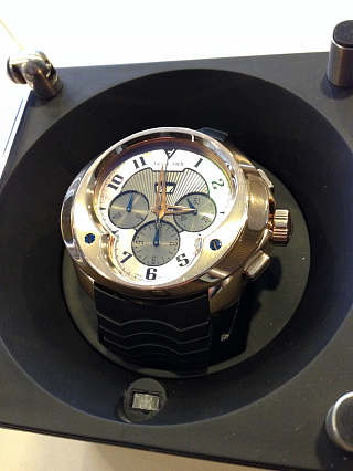 Chronograph Grand Dateur Automatique Grand Sport 02